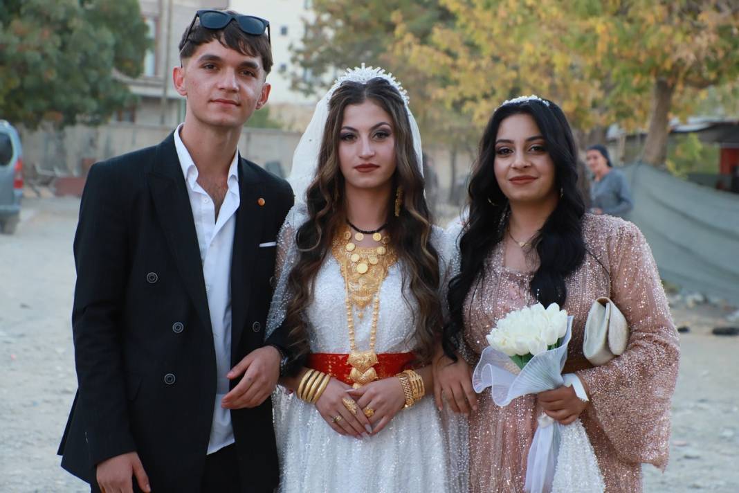 Kanat ve Kar Ailesinin Görkemli Düğünü 28