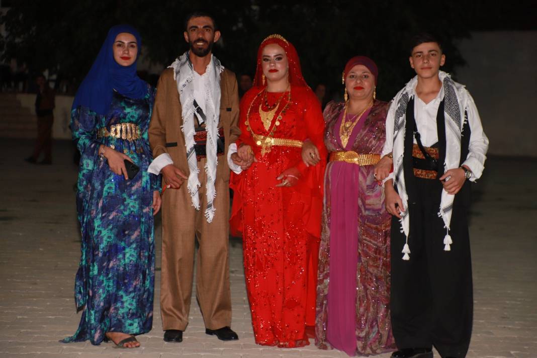 Er Ailesinin Görkemli Düğünü 17