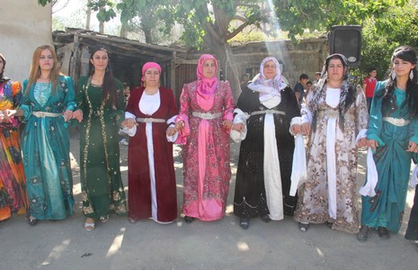 01-02-2013 Haziran Hakkari düğünleri 13