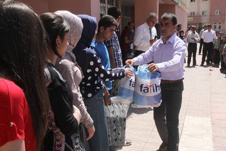 Ticaret Meslek Lisesi karne dağıtımı 5