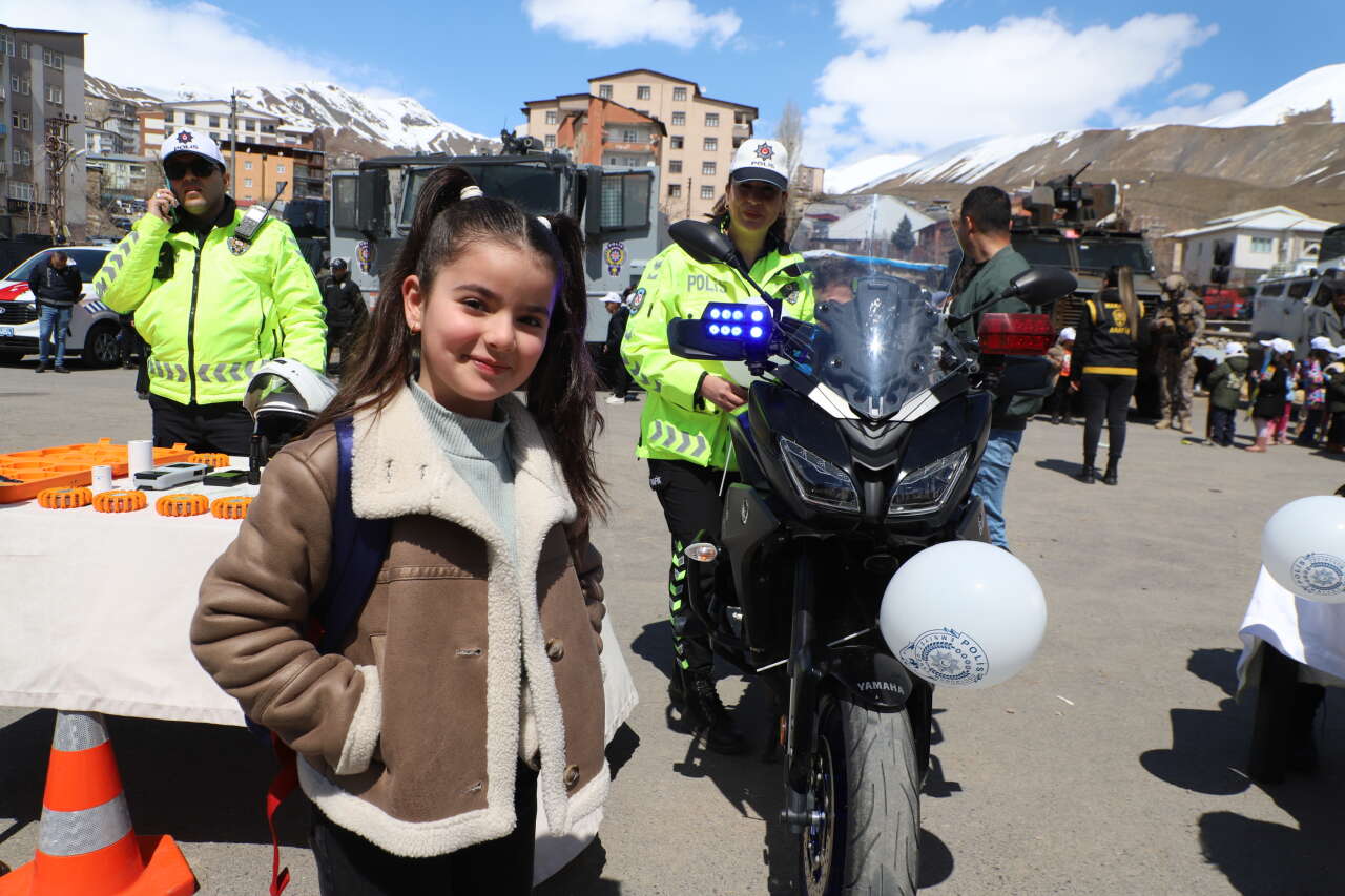 Hakkari Polis Haftası 2026 13