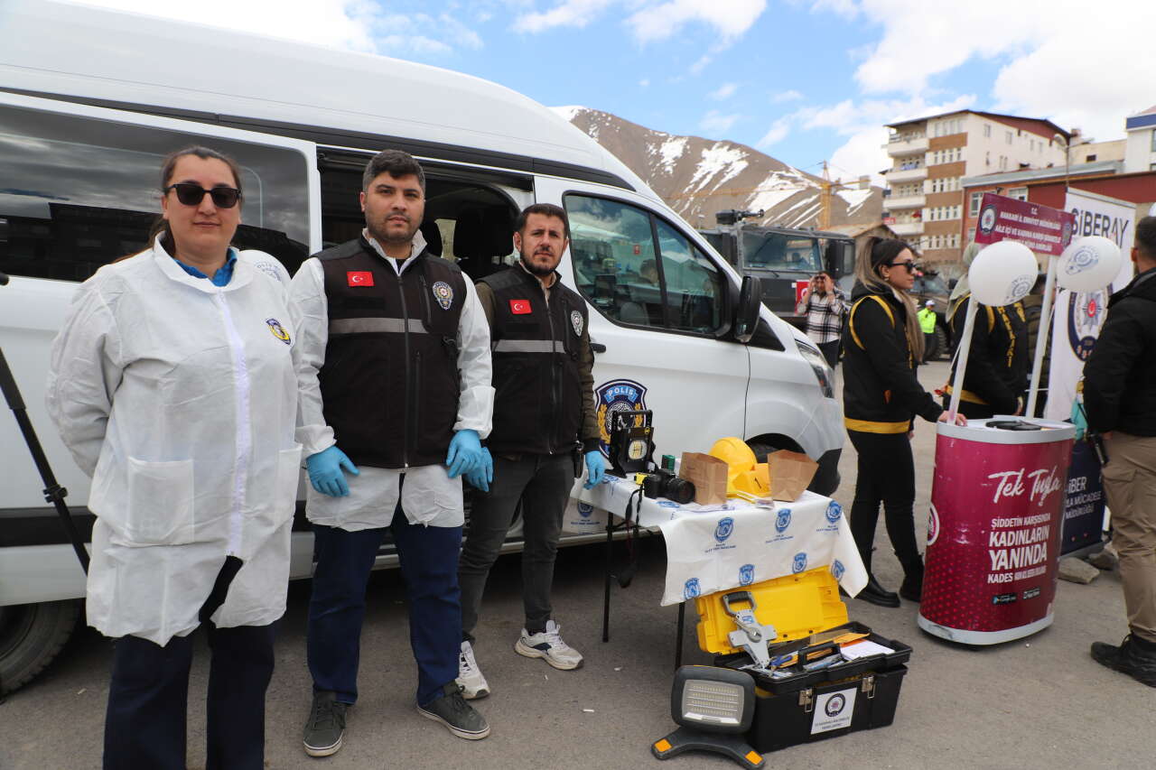 Hakkari Polis Haftası 2026 16