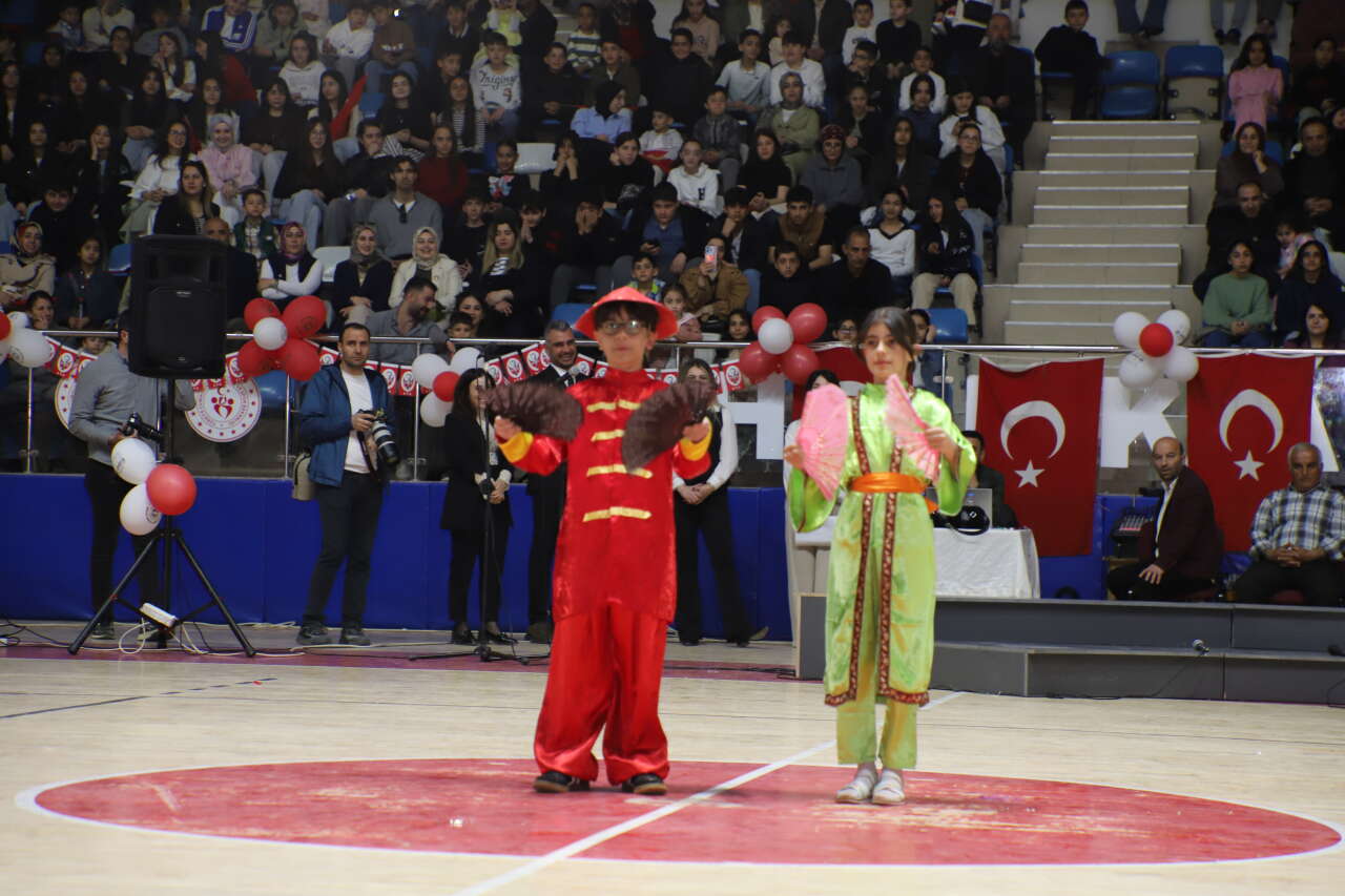 Hakkâri’de 23 Nisan coşkusu Zirve Yaptı 37