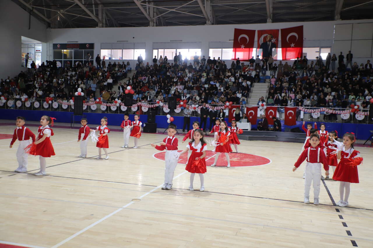 Hakkâri’de 23 Nisan coşkusu Zirve Yaptı 32