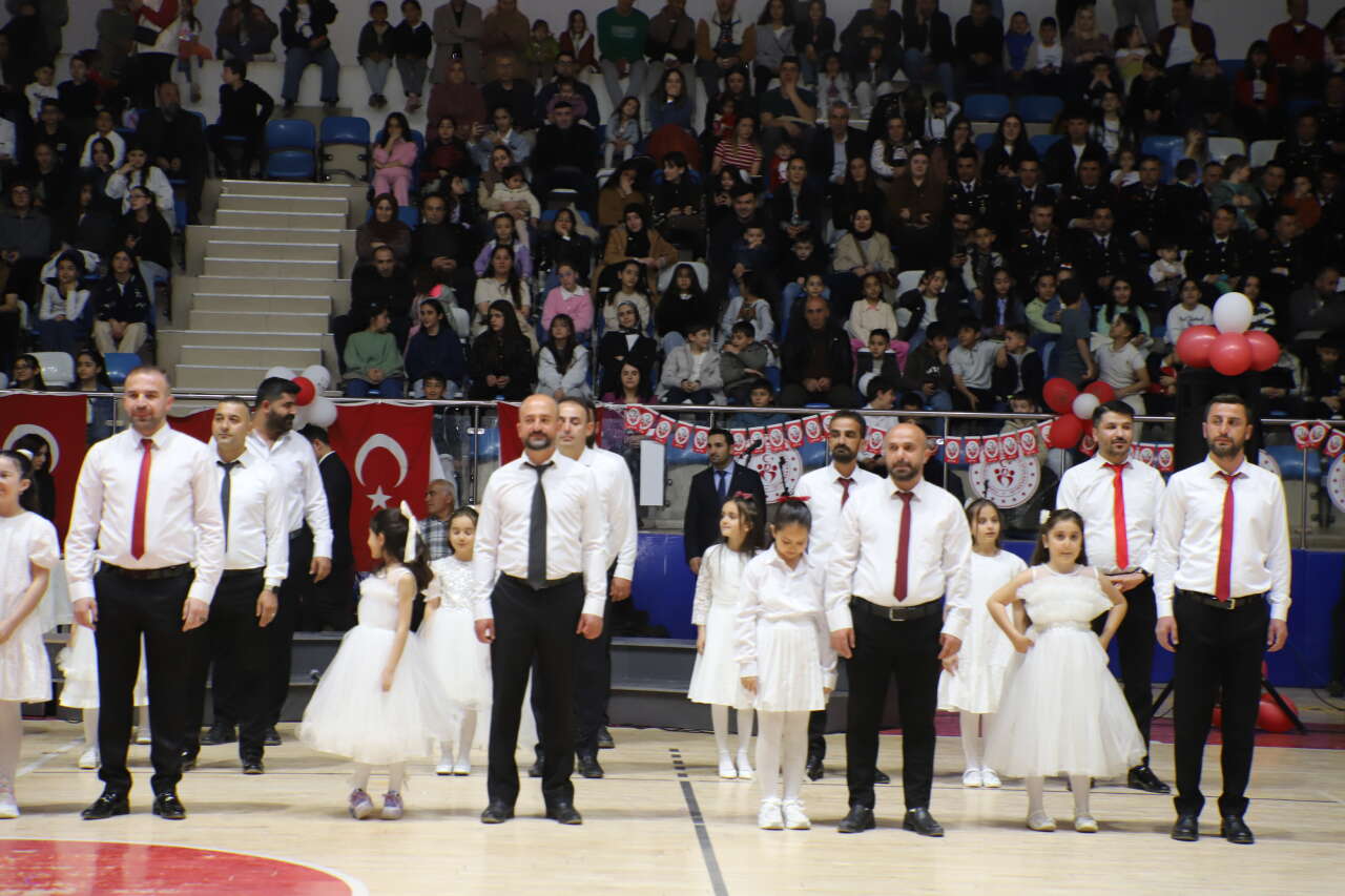 Hakkâri’de 23 Nisan coşkusu Zirve Yaptı 29