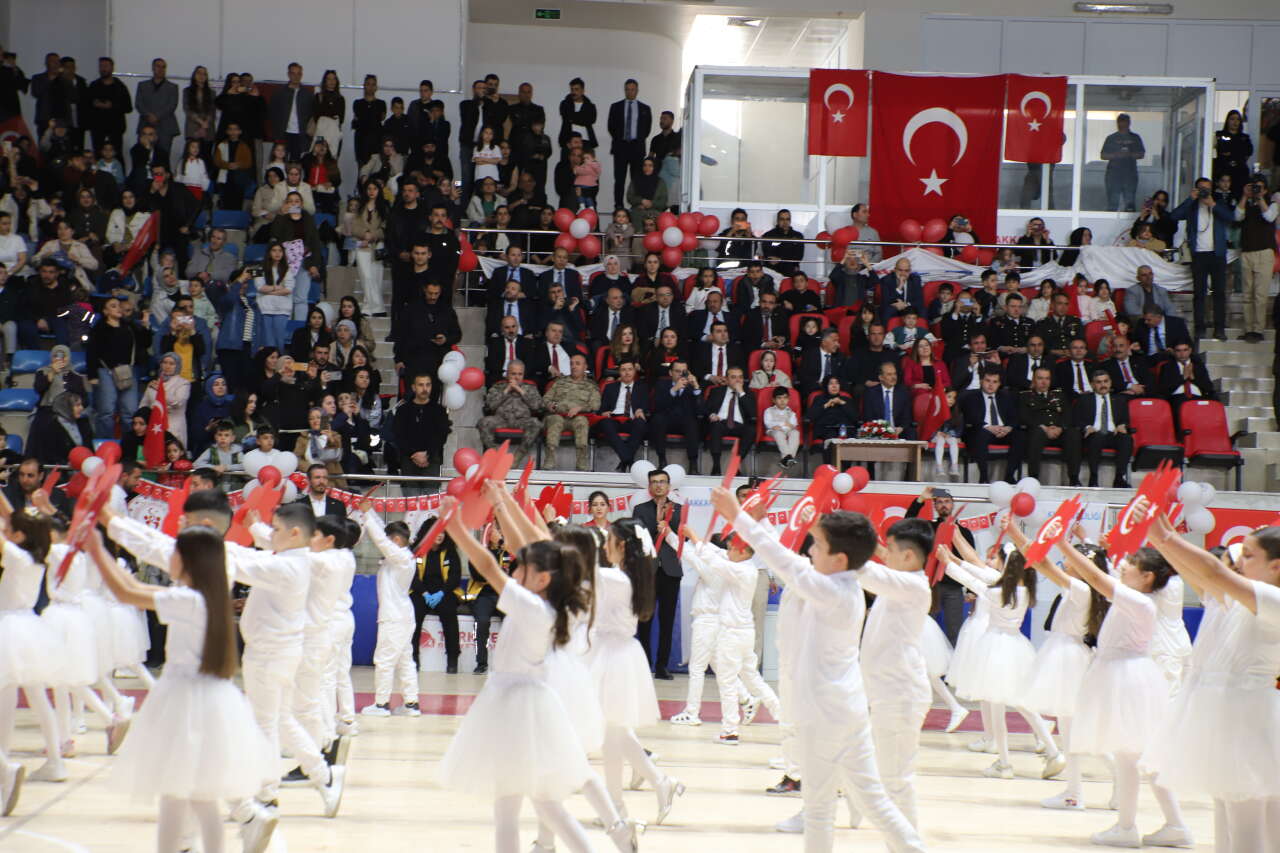 Hakkâri’de 23 Nisan coşkusu Zirve Yaptı 21