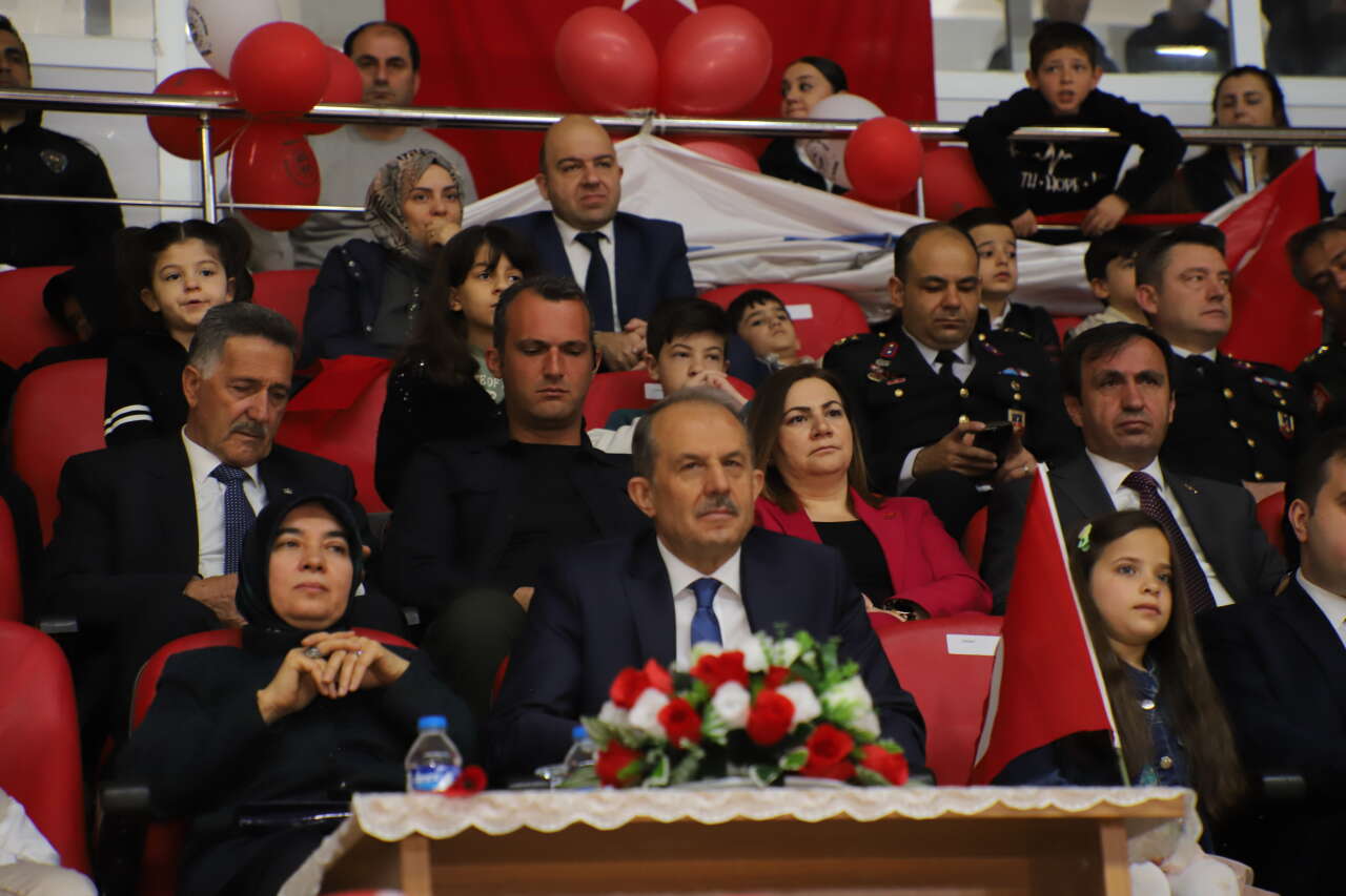 Hakkâri’de 23 Nisan coşkusu Zirve Yaptı 13