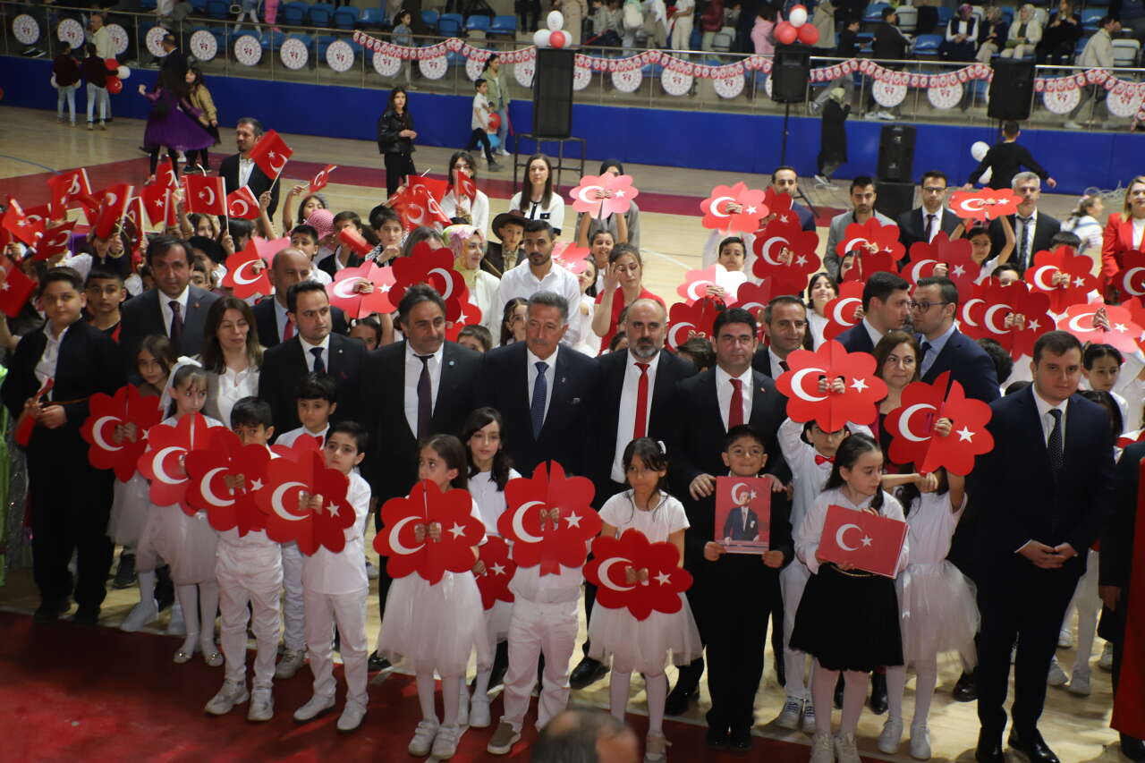 Hakkâri’de 23 Nisan coşkusu Zirve Yaptı 6