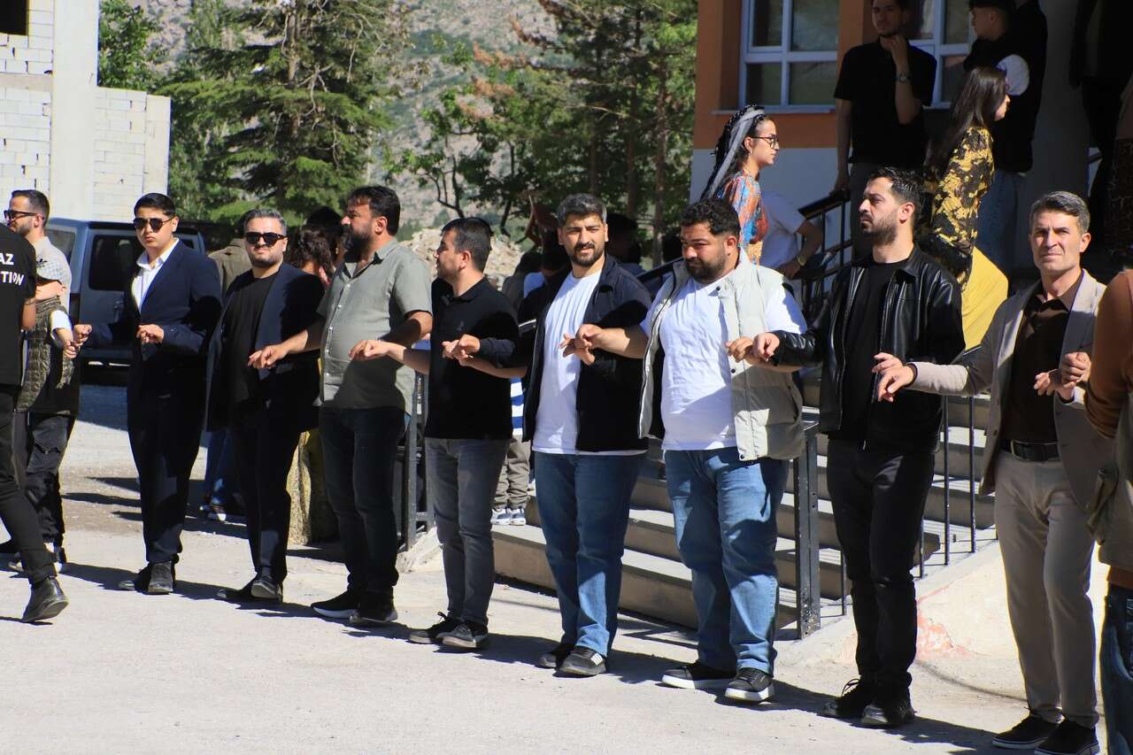 Akmaz Ailesinin Görkemli Düğünü 69