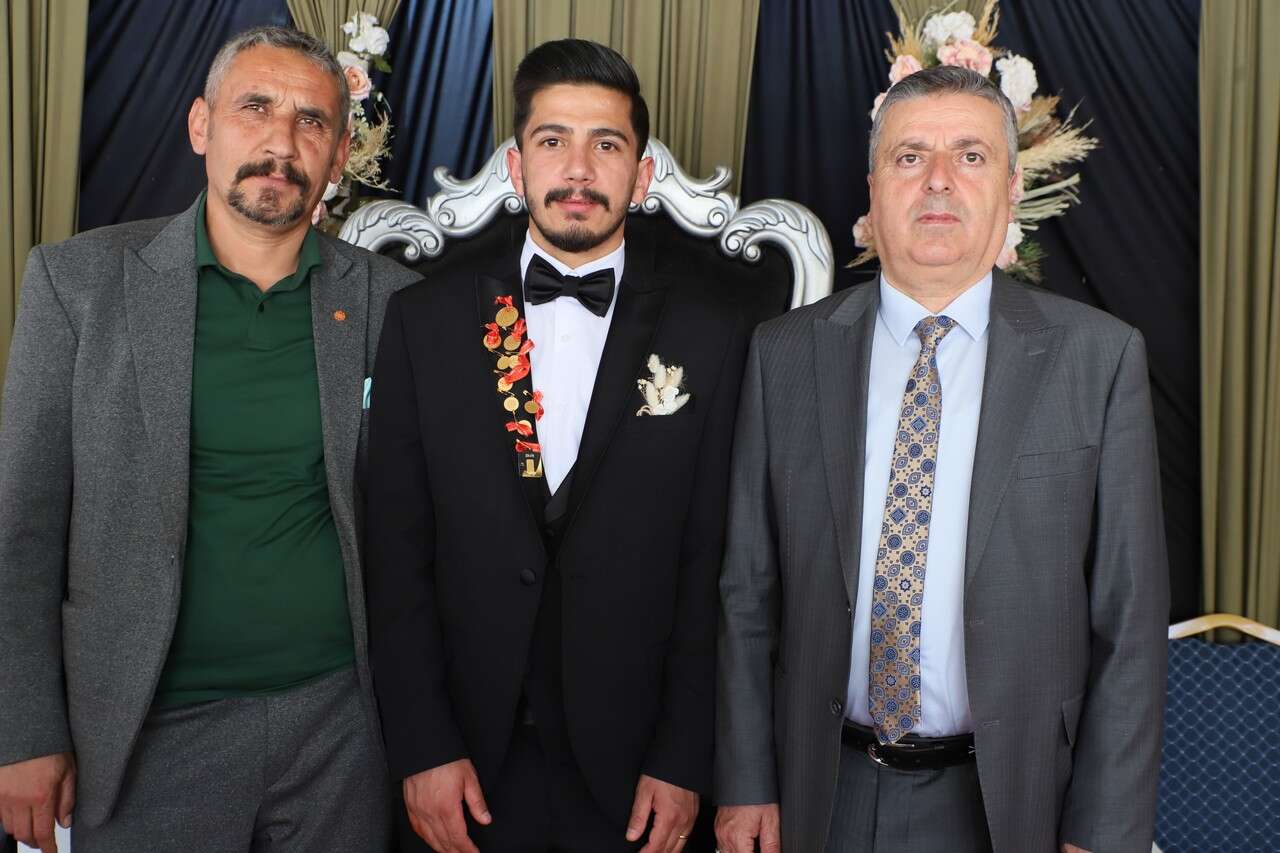 Akmaz Ailesinin Görkemli Düğünü 57