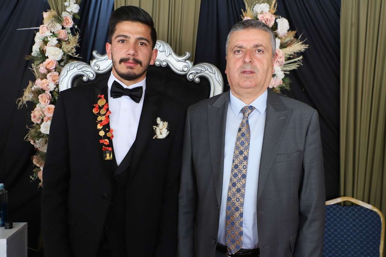 Akmaz Ailesinin Görkemli Düğünü 56