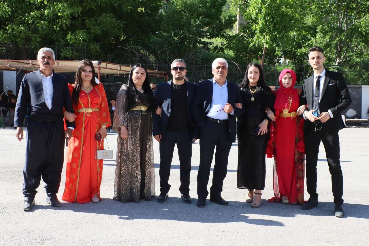 Akmaz Ailesinin Görkemli Düğünü 44