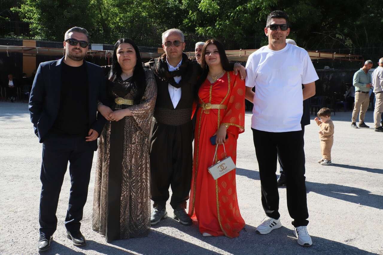 Akmaz Ailesinin Görkemli Düğünü 40