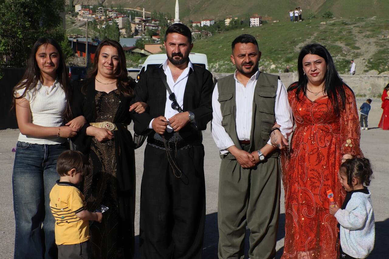 Akmaz Ailesinin Görkemli Düğünü 16