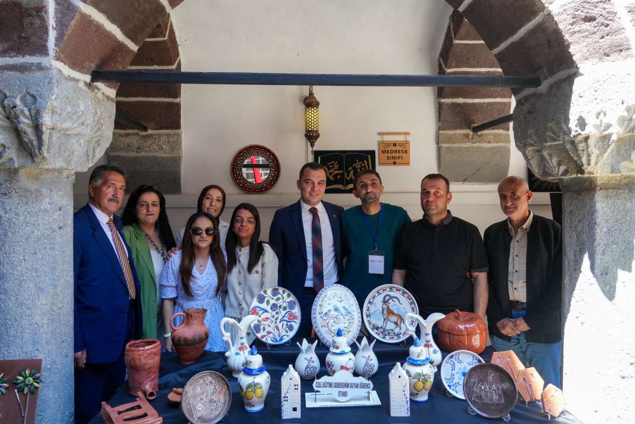 Halk Eğitimi Merkezi 2026 yılı yıl sonu sergisi 10