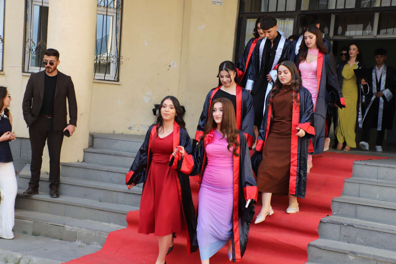 Atatürk Anadolu Lisesi’nde Mezuniyet Heyecanı foto/galeri 34