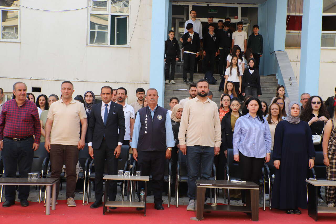 Atatürk Anadolu Lisesi’nde Mezuniyet Heyecanı foto/galeri 32