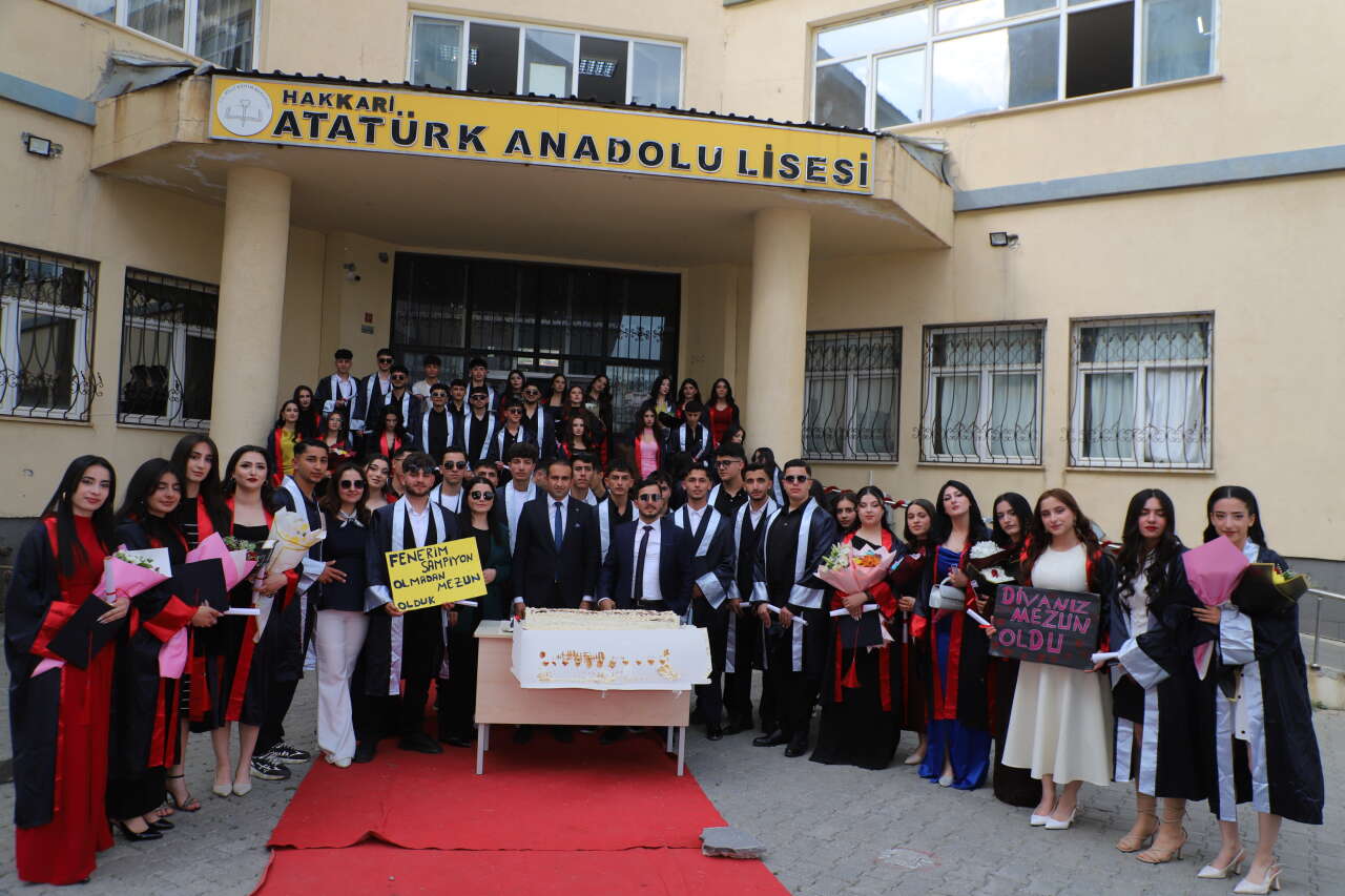 Atatürk Anadolu Lisesi’nde Mezuniyet Heyecanı foto/galeri 26