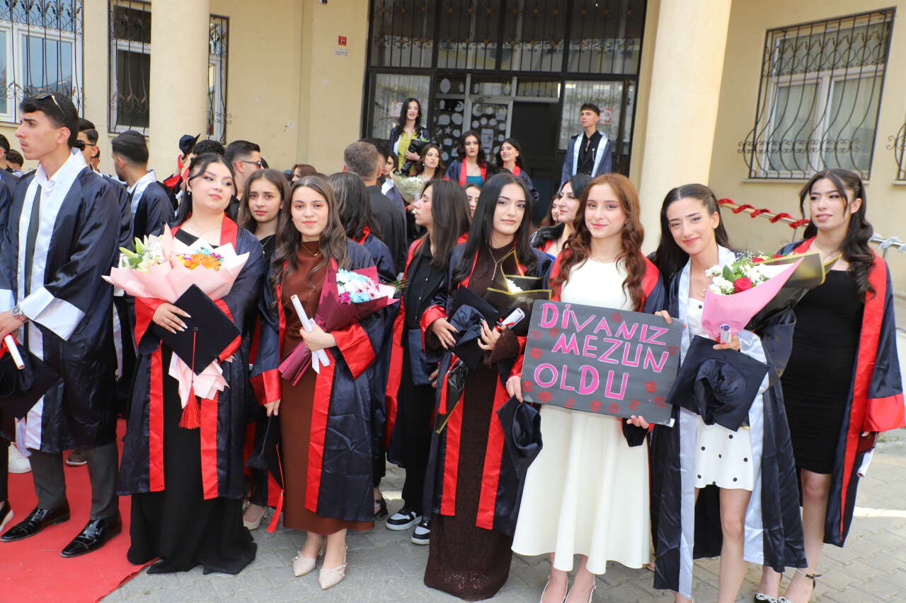 Atatürk Anadolu Lisesi’nde Mezuniyet Heyecanı foto/galeri 18