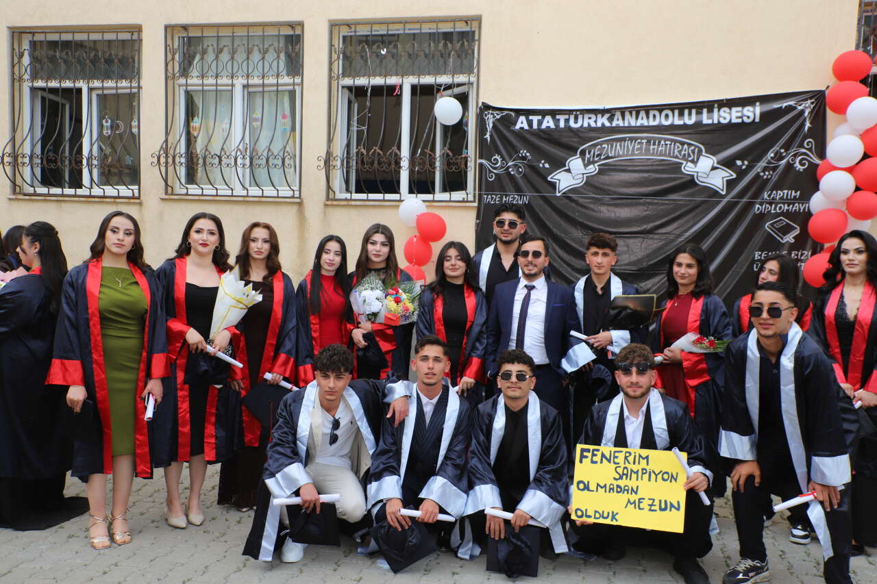 Atatürk Anadolu Lisesi’nde Mezuniyet Heyecanı foto/galeri 13