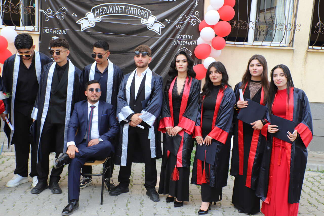 Atatürk Anadolu Lisesi’nde Mezuniyet Heyecanı foto/galeri 9