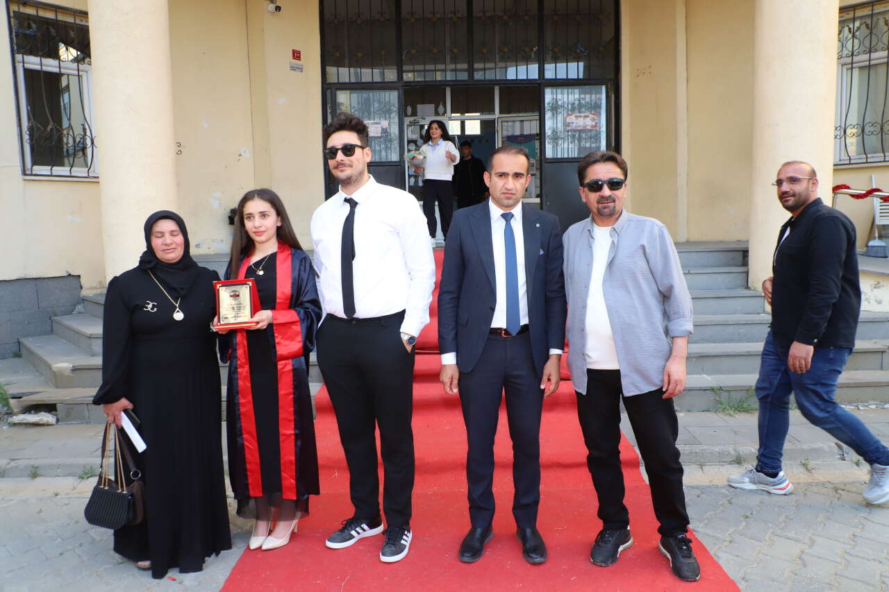 Atatürk Anadolu Lisesi’nde Mezuniyet Heyecanı foto/galeri 4