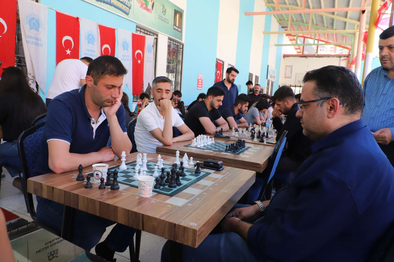 120 Sporcunun Katıldığı Satranç Turnuvası sona erdi 31