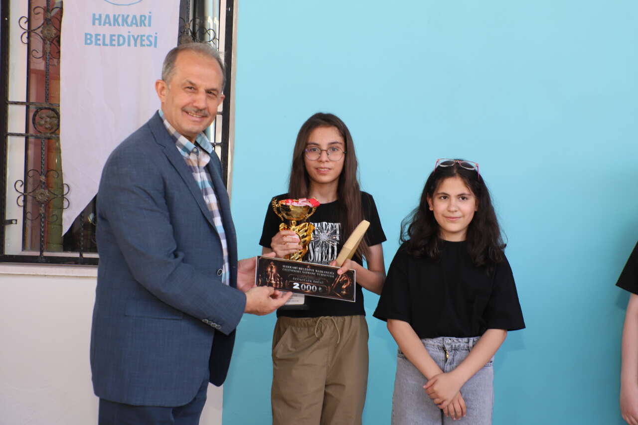 120 Sporcunun Katıldığı Satranç Turnuvası sona erdi 18
