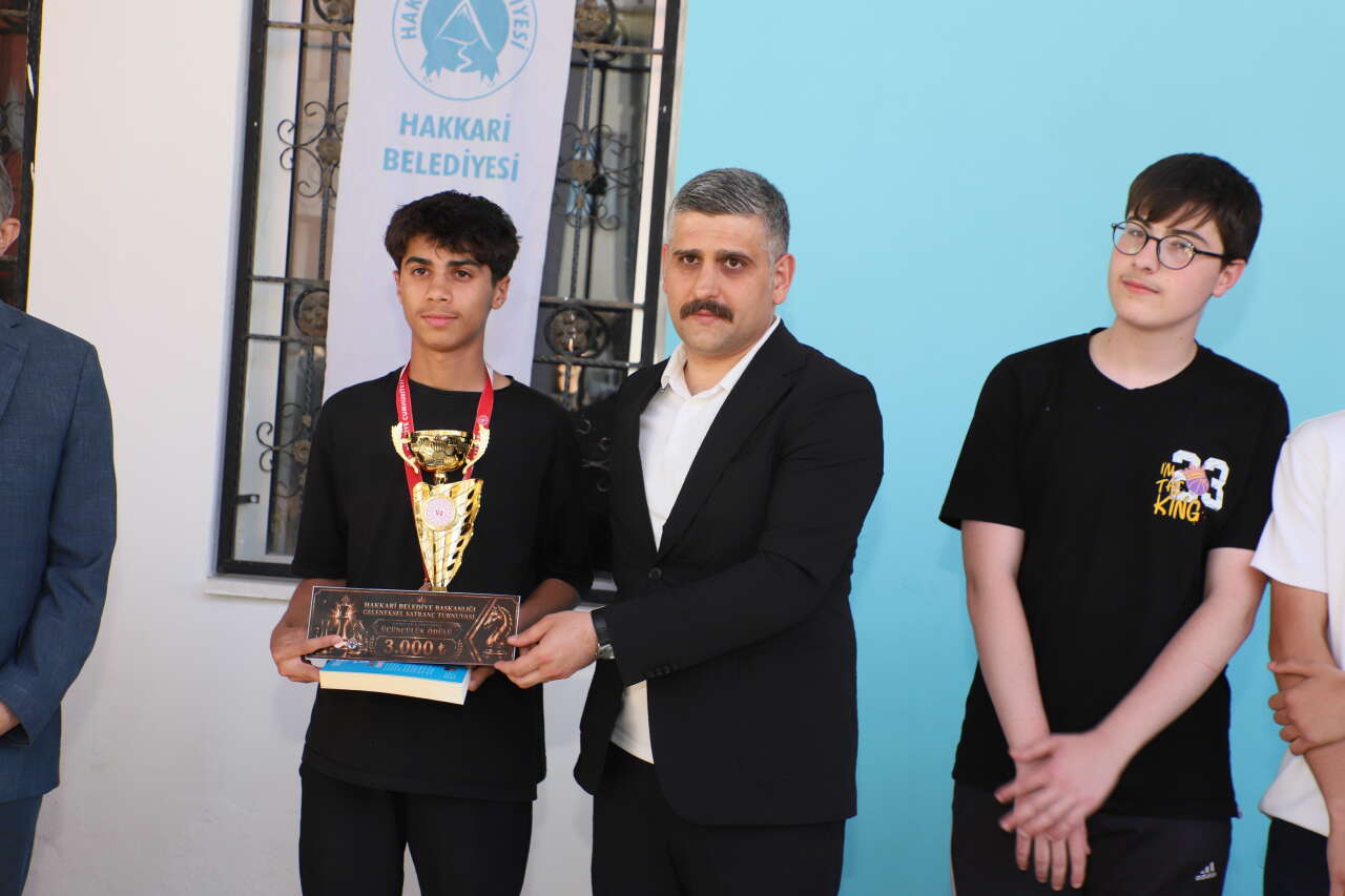 120 Sporcunun Katıldığı Satranç Turnuvası sona erdi 14