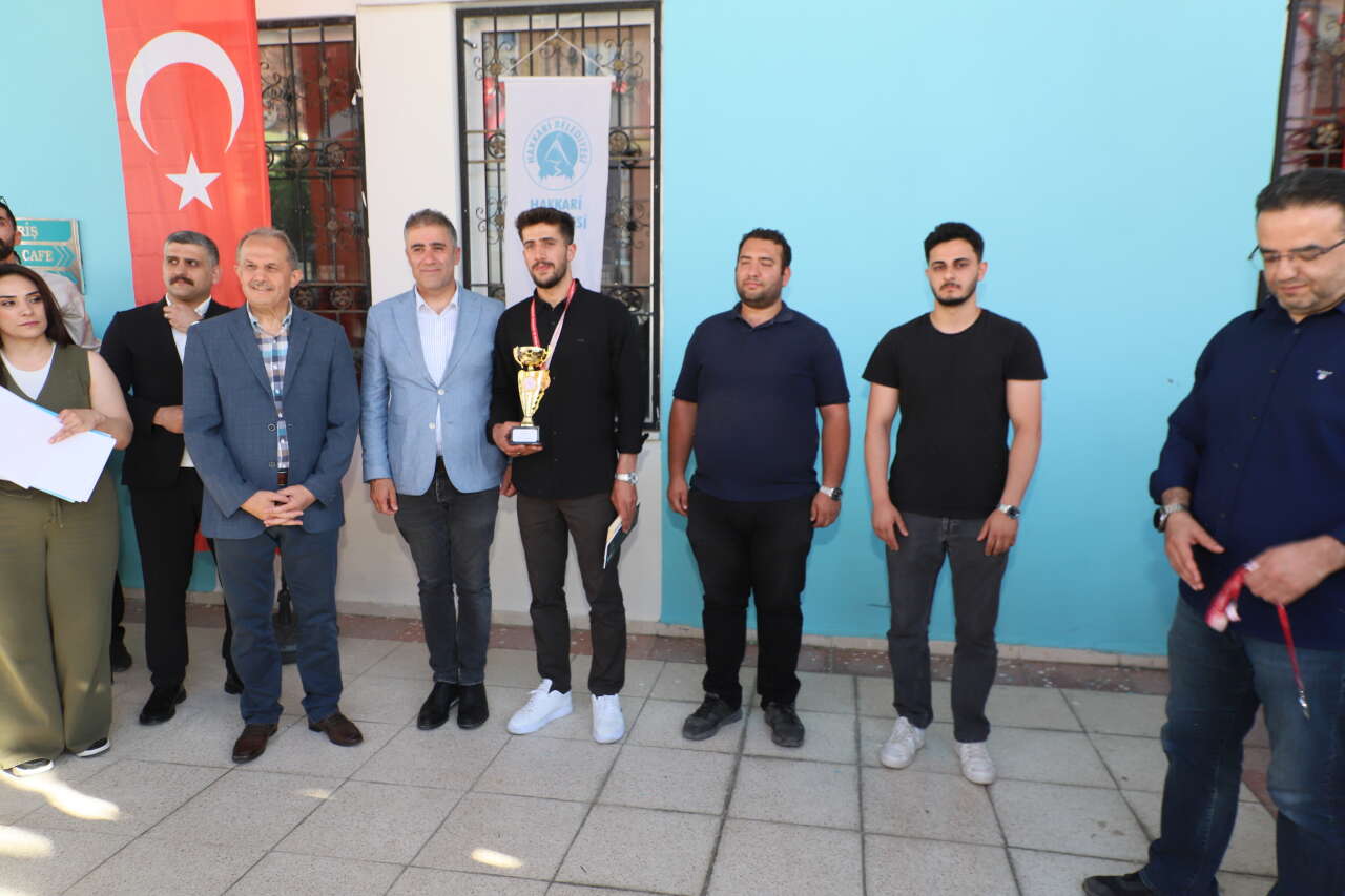 120 Sporcunun Katıldığı Satranç Turnuvası sona erdi 8