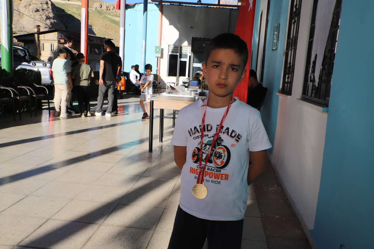 120 Sporcunun Katıldığı Satranç Turnuvası sona erdi 32