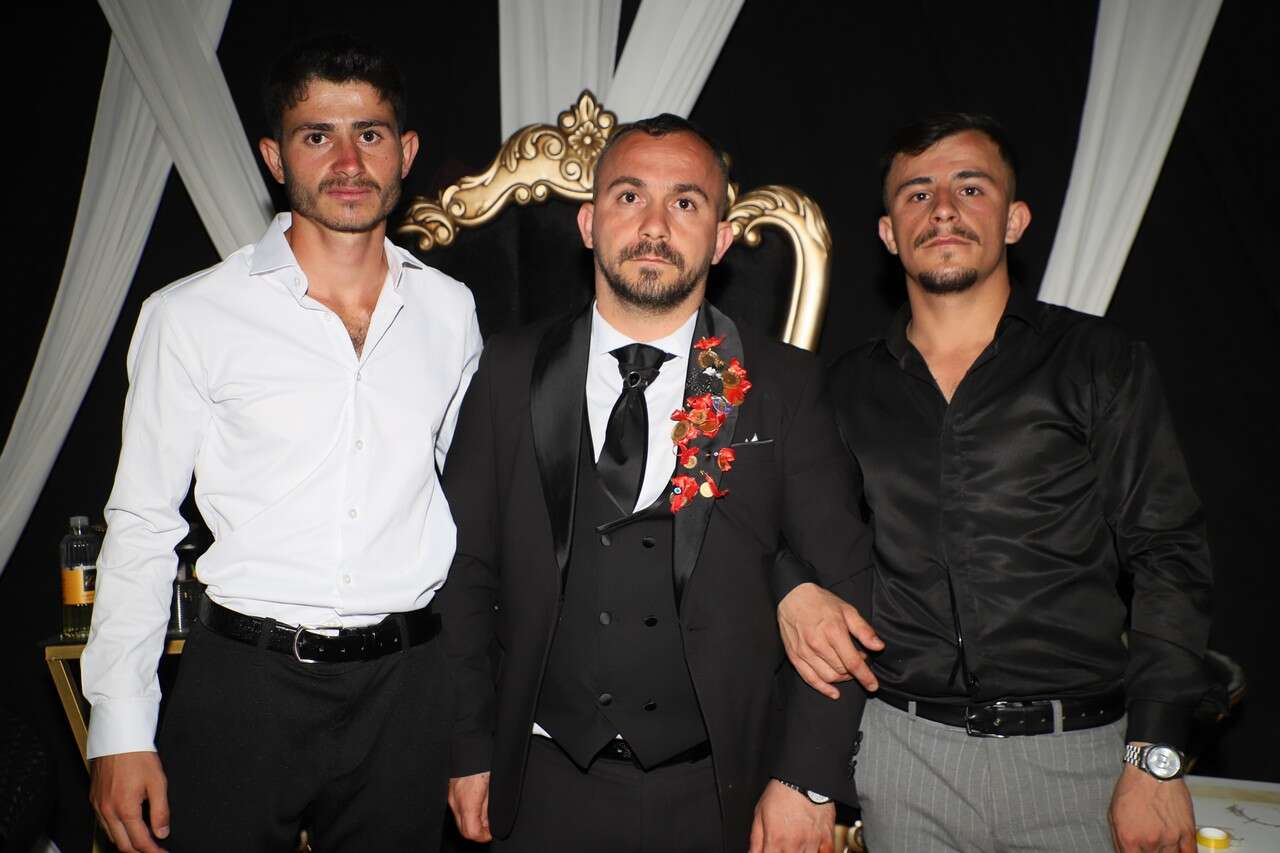 Dayan Ailesinin Mutlu Günü 8