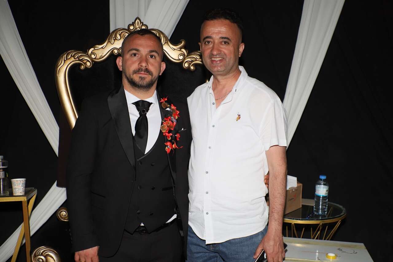 Dayan Ailesinin Mutlu Günü 9