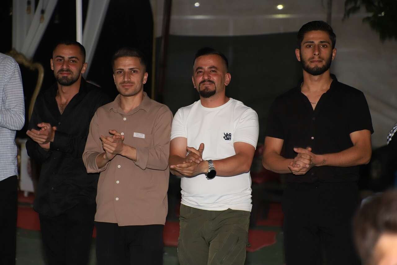 Dayan Ailesinin Mutlu Günü 10