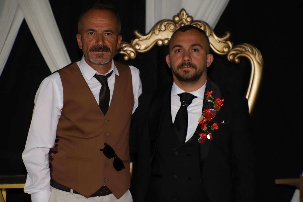 Dayan Ailesinin Mutlu Günü 30