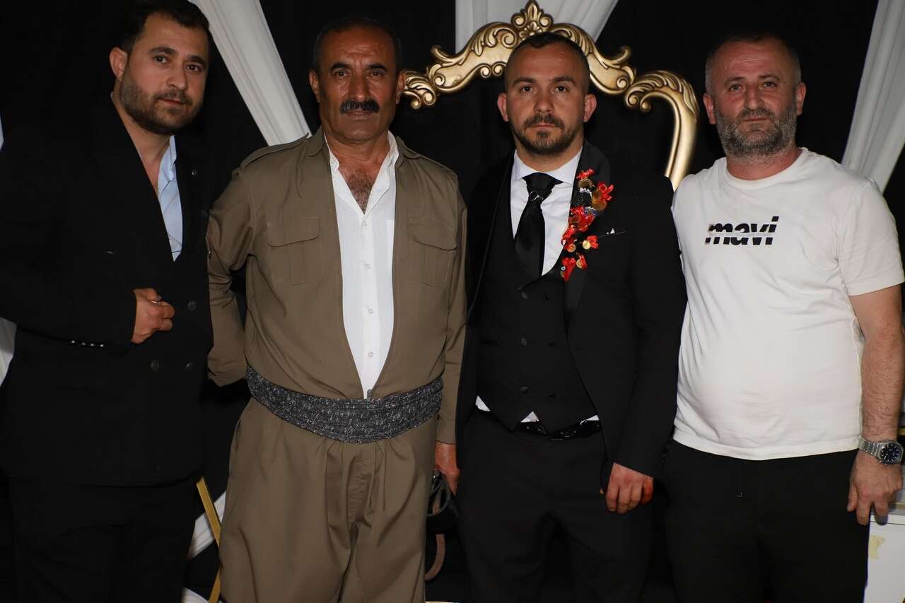 Dayan Ailesinin Mutlu Günü 33