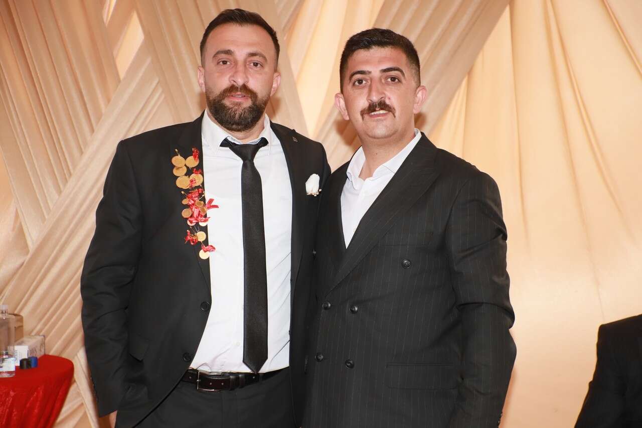 Tenik Ailesinin Görkemli Düğünü 5