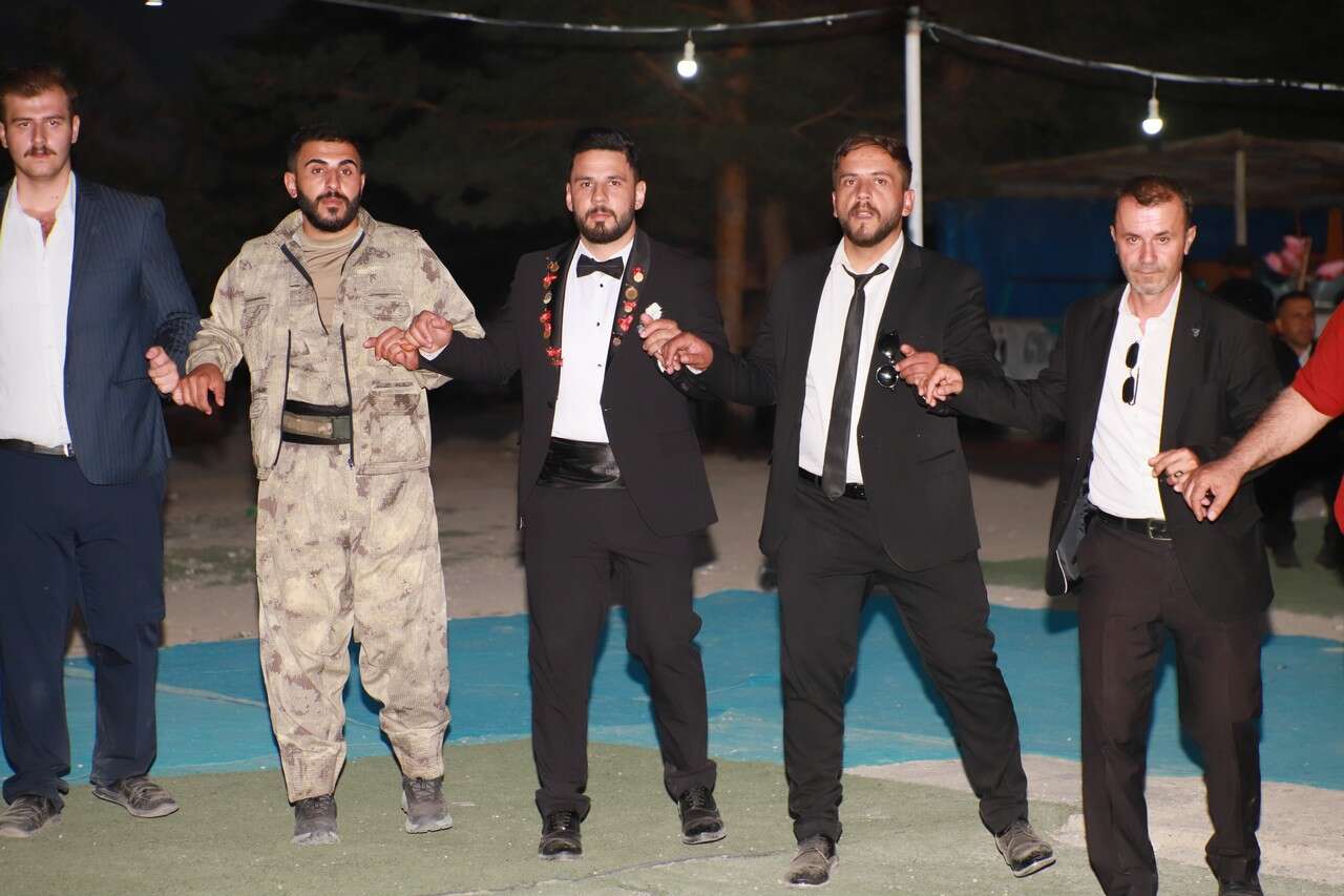 Açar Ailesinin Görkemli Düğünü 19