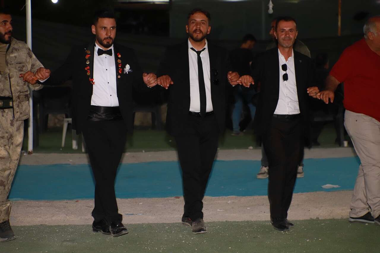 Açar Ailesinin Görkemli Düğünü 18