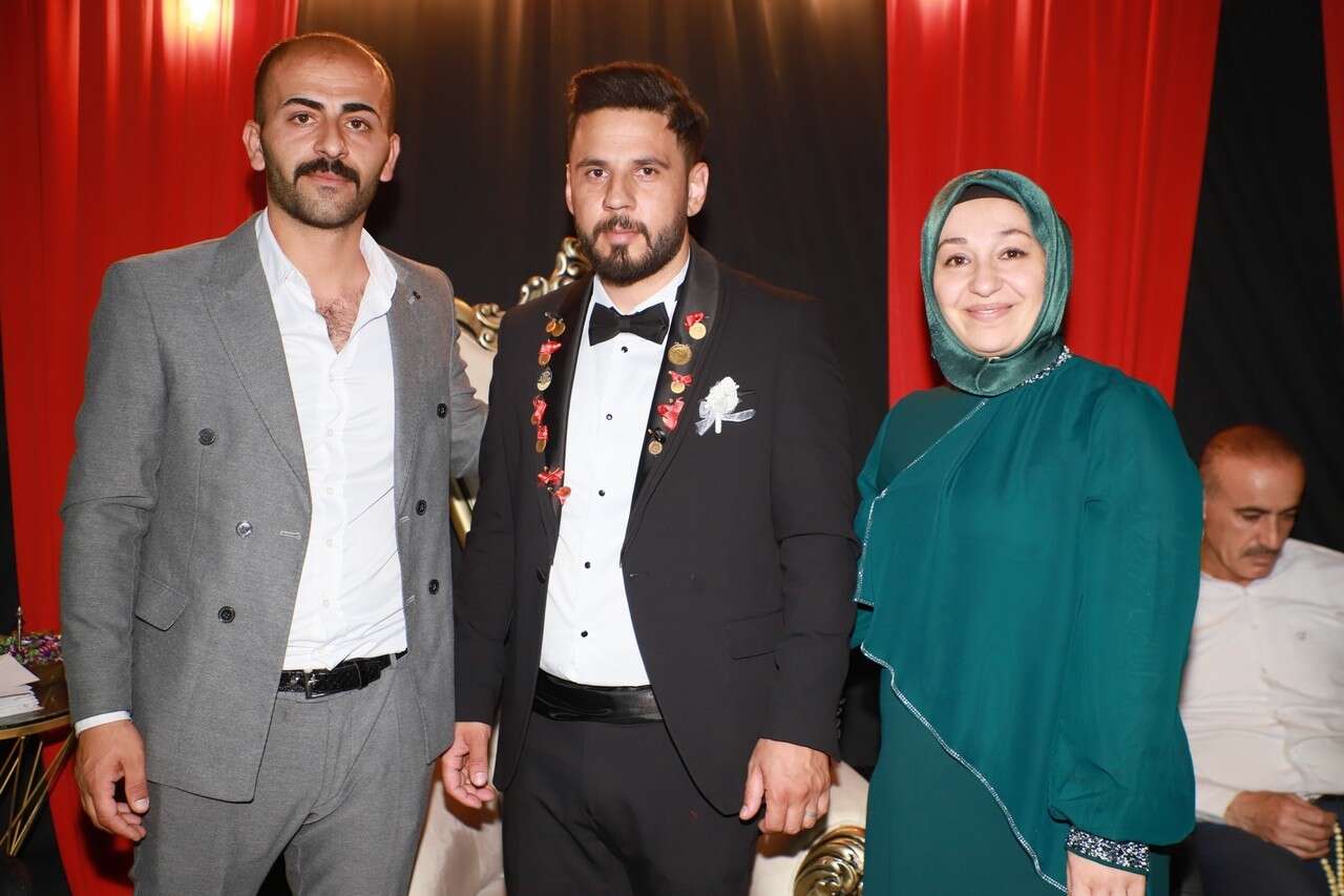Açar Ailesinin Görkemli Düğünü 15