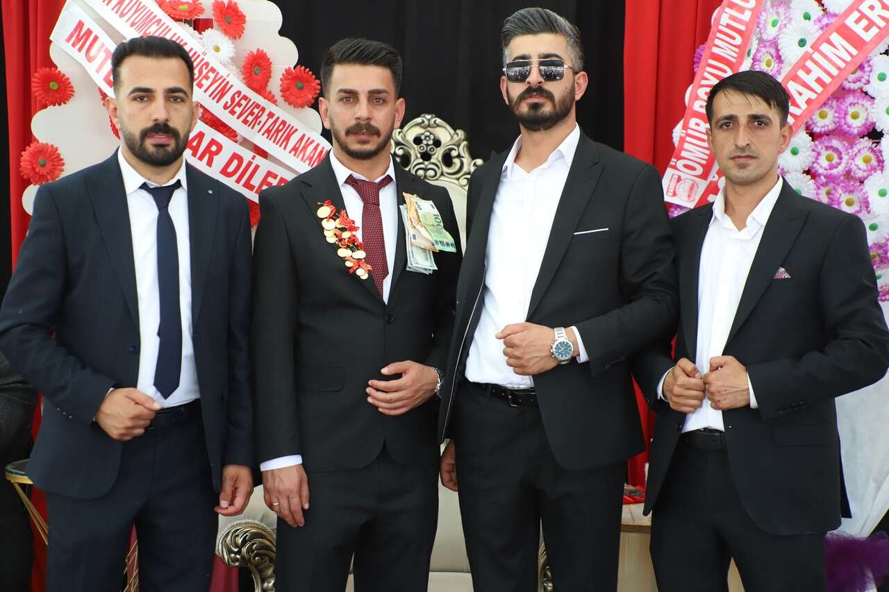 Erkaya Ailesinin Görkemli Düğünü 10