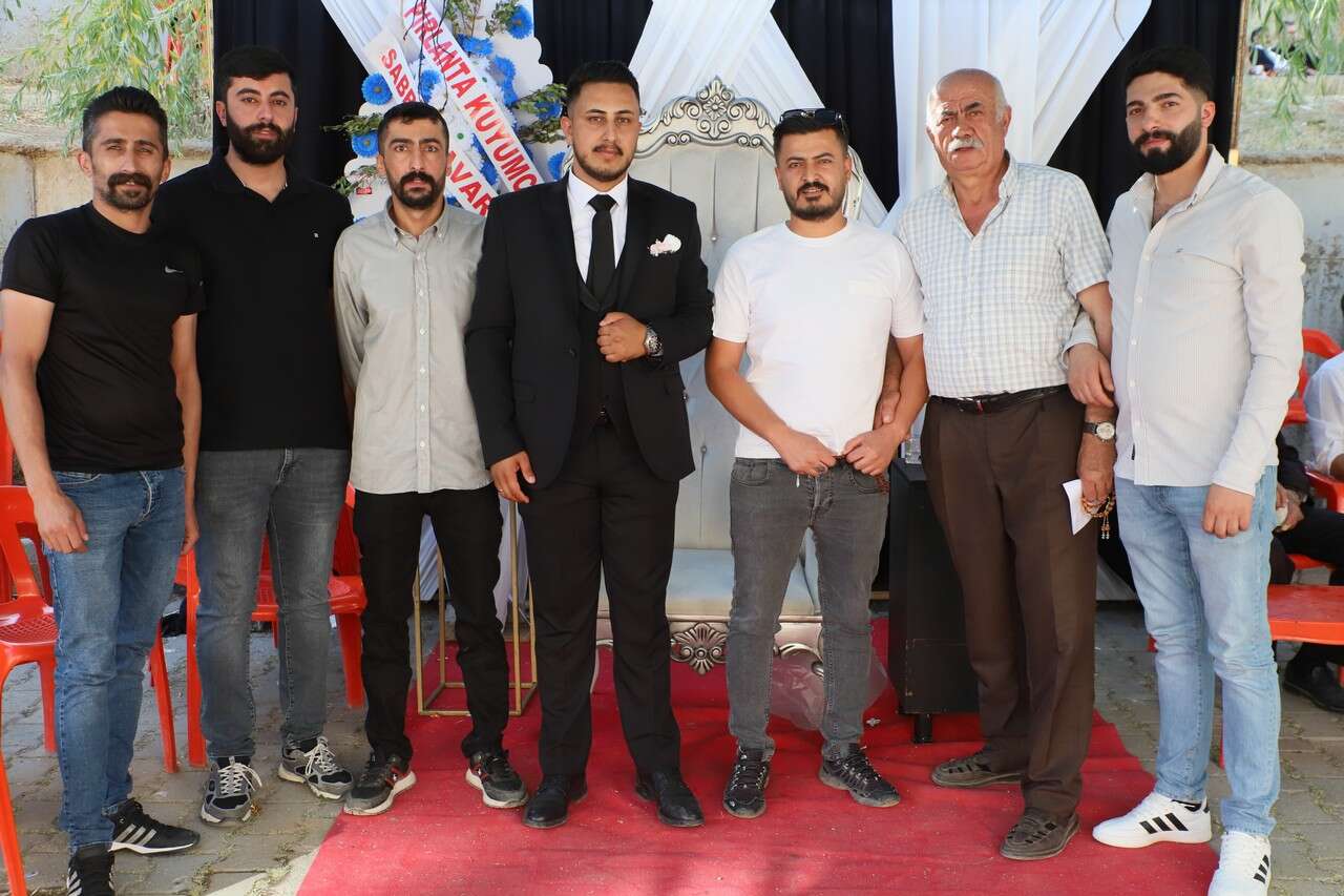 Ertuş Ailesinin Görkemli Düğünü 15