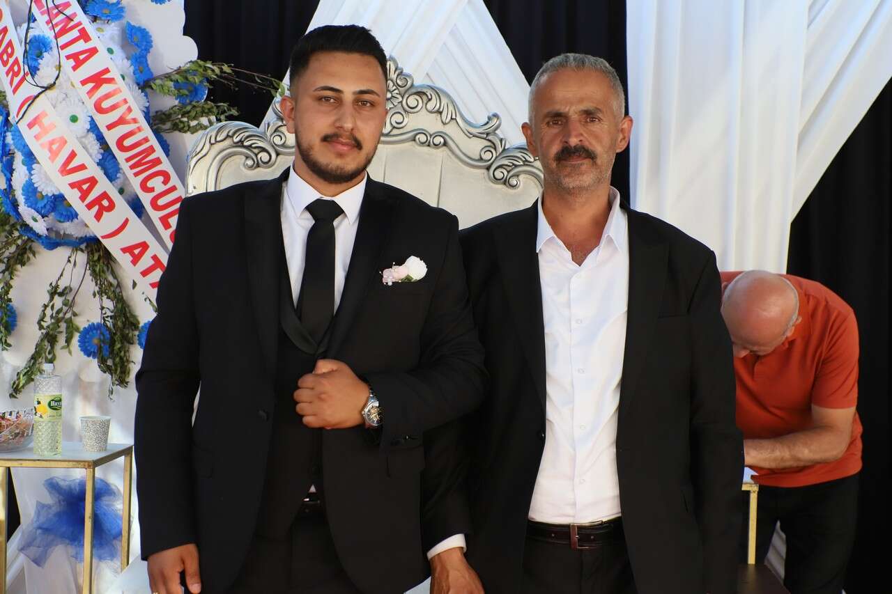 Ertuş Ailesinin Görkemli Düğünü 11