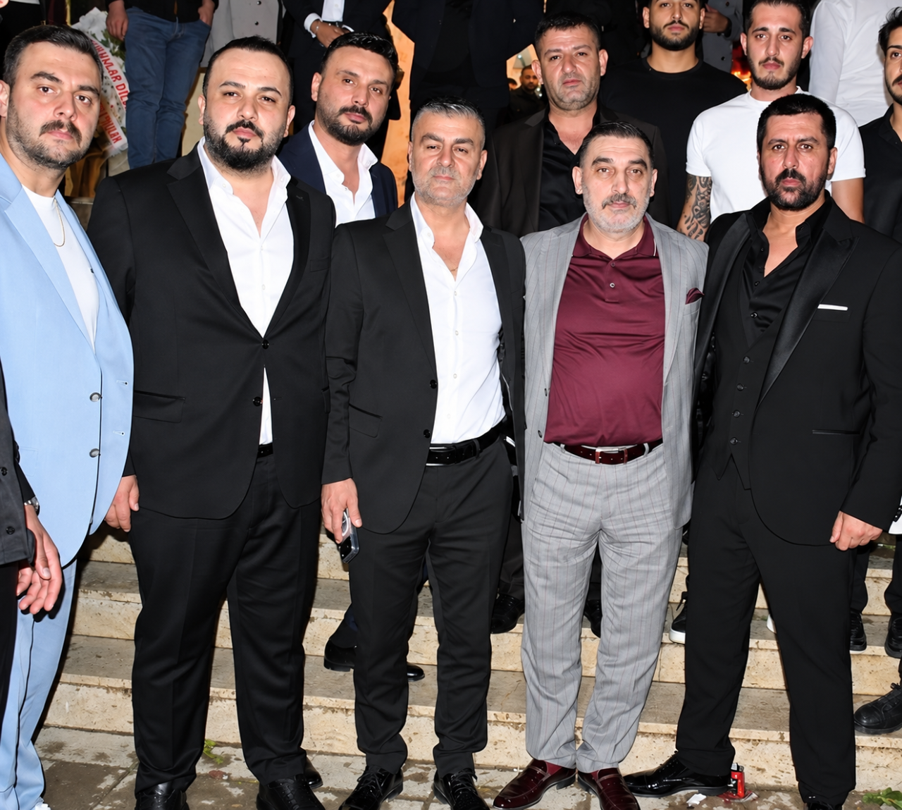 Van’da Dillere Destan Düğün: Damada 44 Milyon TL, Geline Kilolarca Altın Takıldı 19