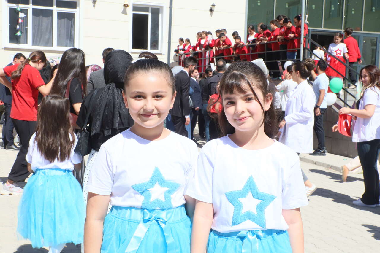 Hakkari’de İlköğretim Haftası coşkusu 2