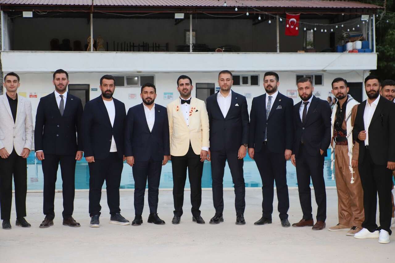 Demir Ailesinin Görkemli Düğünü 45