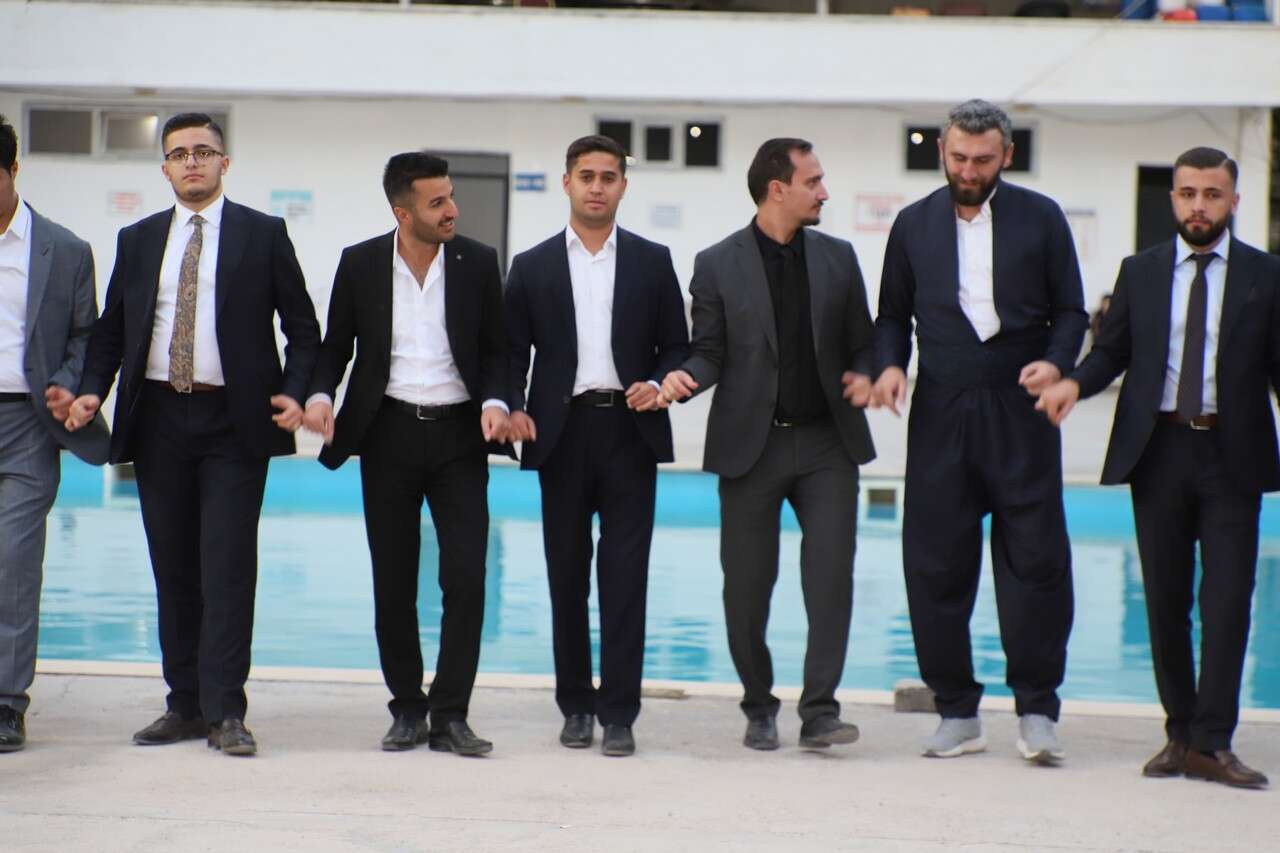 Demir Ailesinin Görkemli Düğünü 32