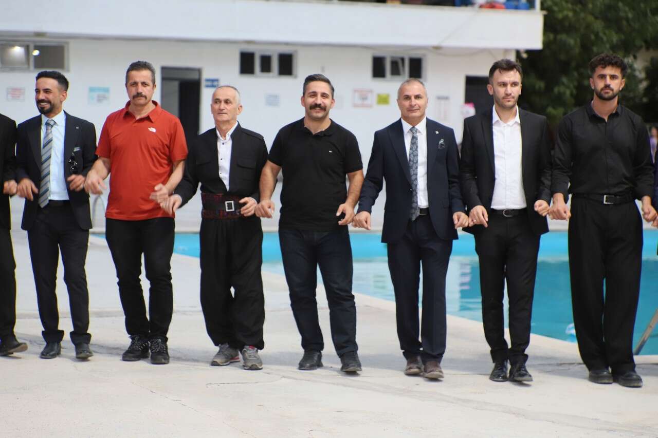 Demir Ailesinin Görkemli Düğünü 31