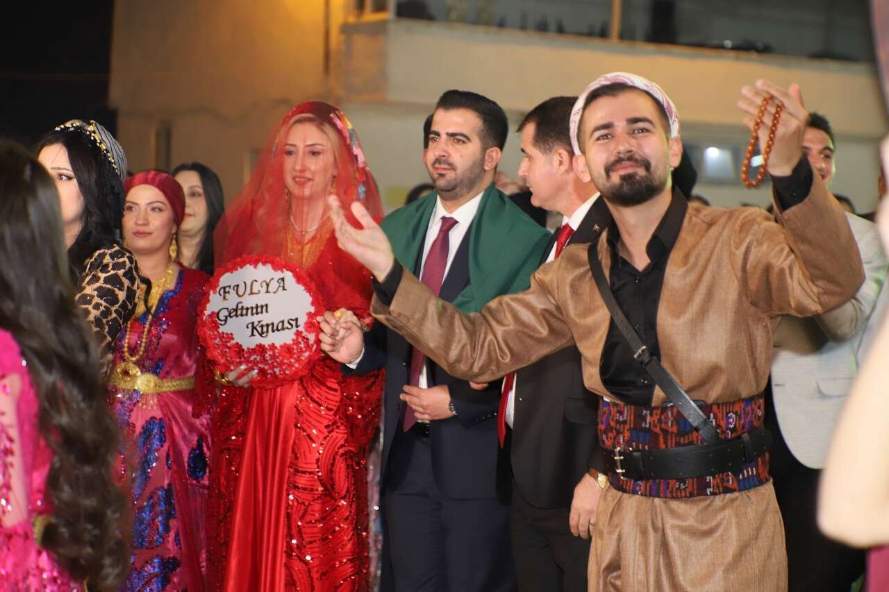 Demir Ailesinin Görkemli Düğünü 59