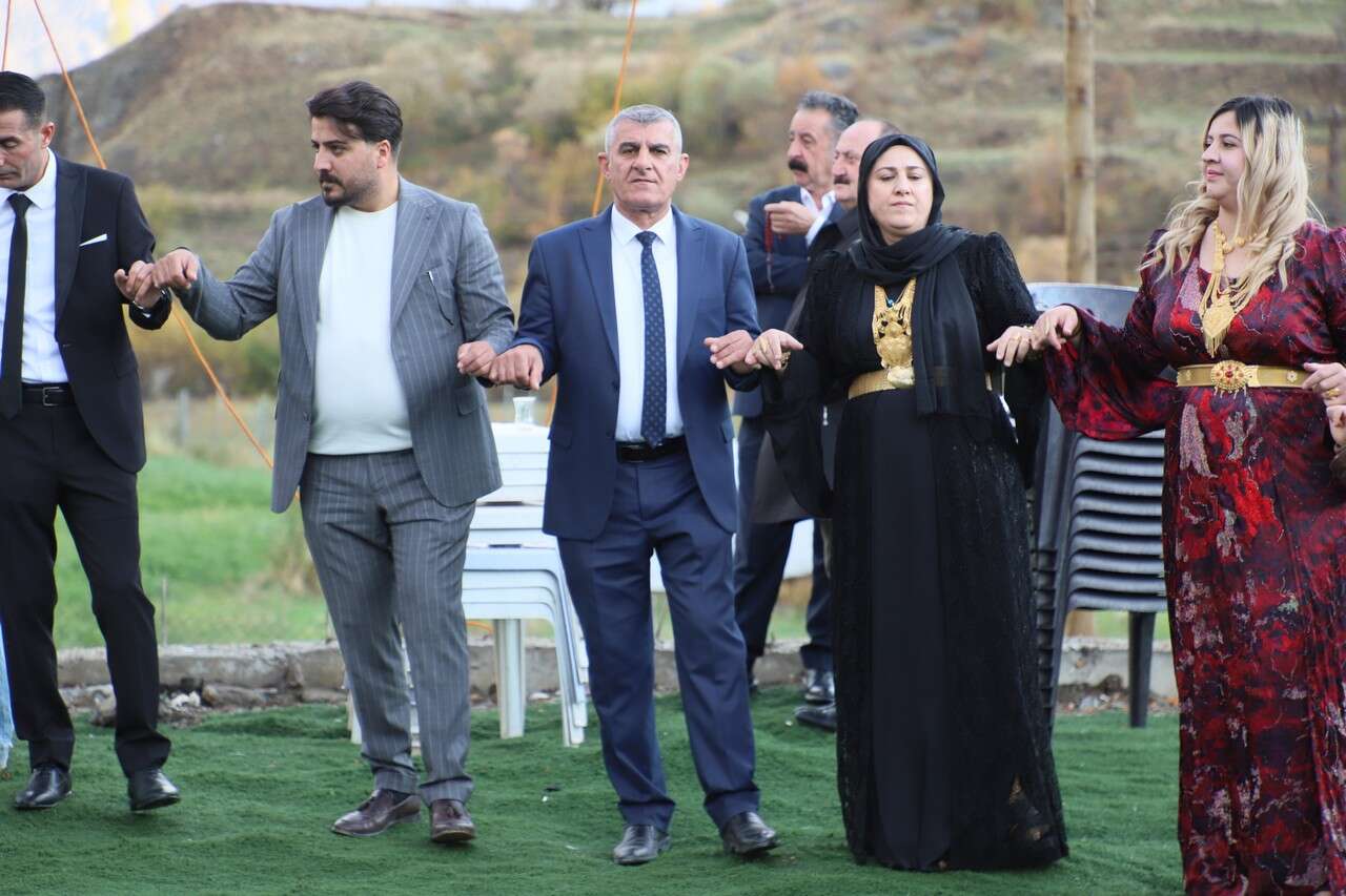 Gür Ailesinin Görkemli Düğünü 37